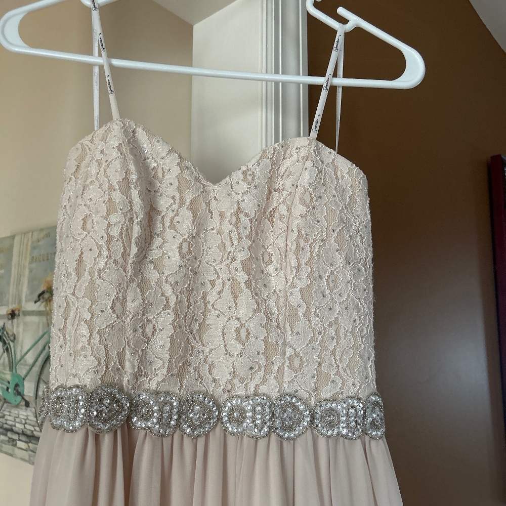 Prom gown